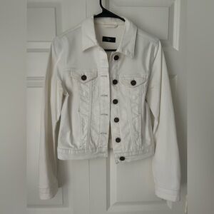 Bloomingdale’s AQUA white denim jean jacket - size S - excellent condition!